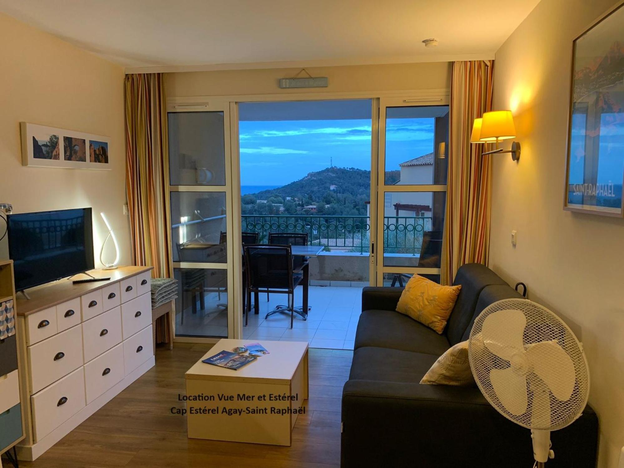 "Location Vue Mer Et Esterel", Cap Esterel Agay-Saint Raphael, T2, Piscines, Parking, Wifi Apartment Exterior photo